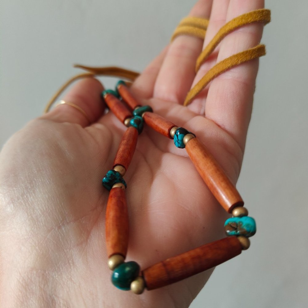 Native Turquoise & Wood Choker - Picture 3 of 12